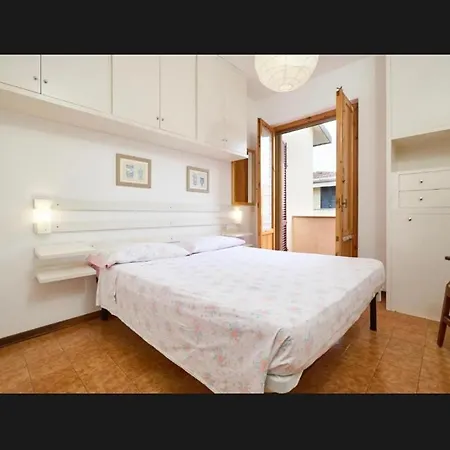 Nice Holiday Home Nyaraló