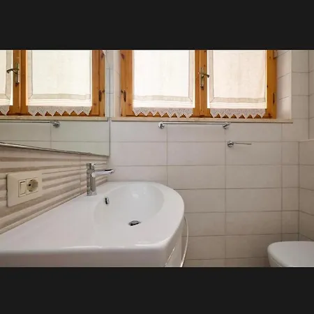 Nice Holiday Home Nyaraló